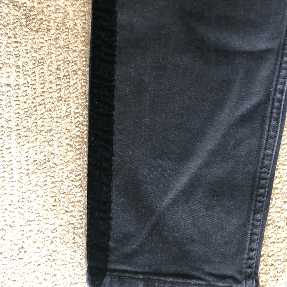 Black Jeans - Picture 2 of 3